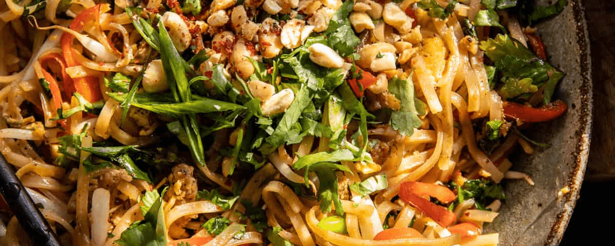 30 Minute Garlic Butter Chicken Pad Thai | Forked